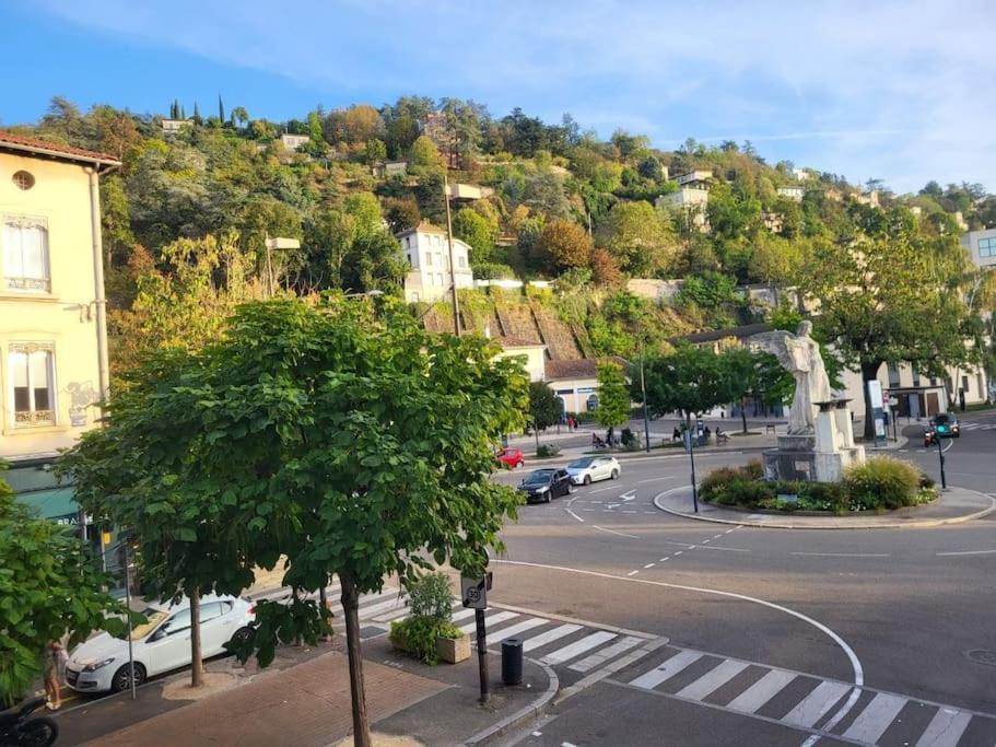 O Bon'Endroit - Appartement Confort - Centre Ville Vienne  Luaran gambar